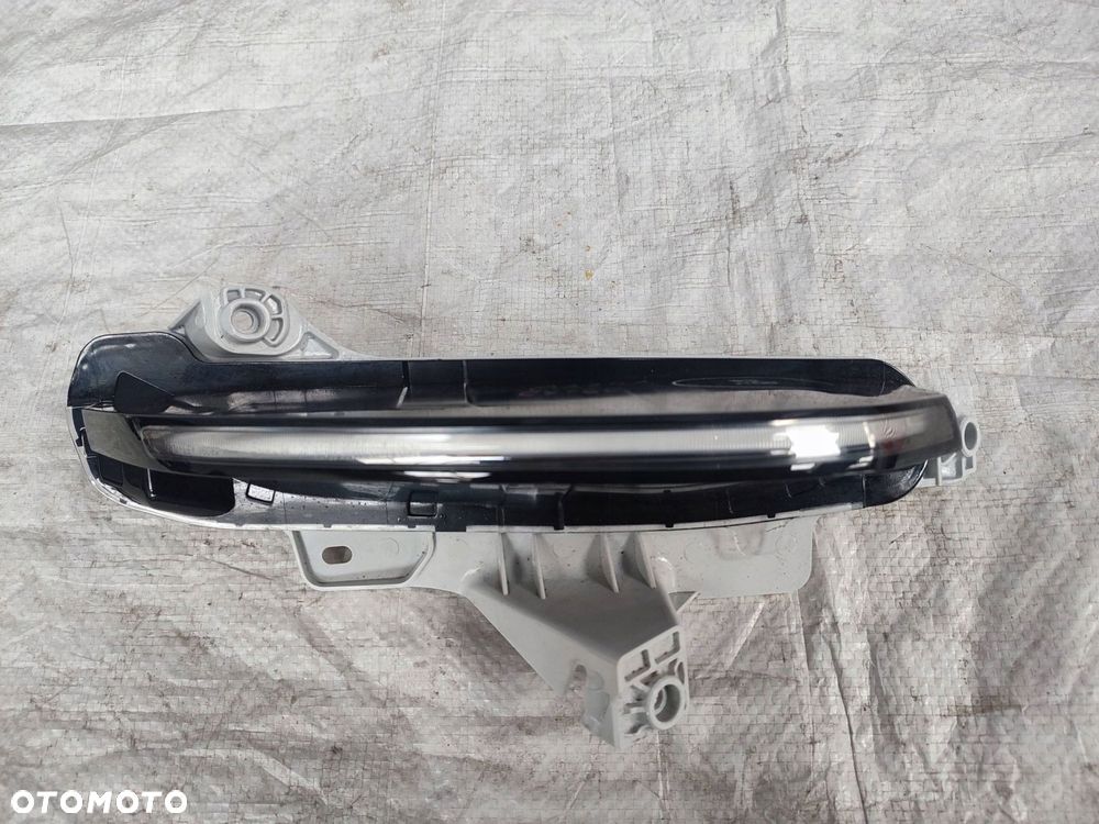 mazda cx-60 led do jazdy dziennej kaaa51060
