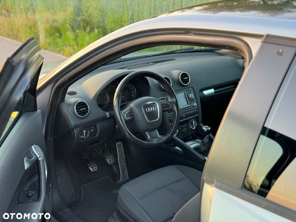 Audi A3 3-drzwiowe 2.0 TDI DPF Ambiente - 11