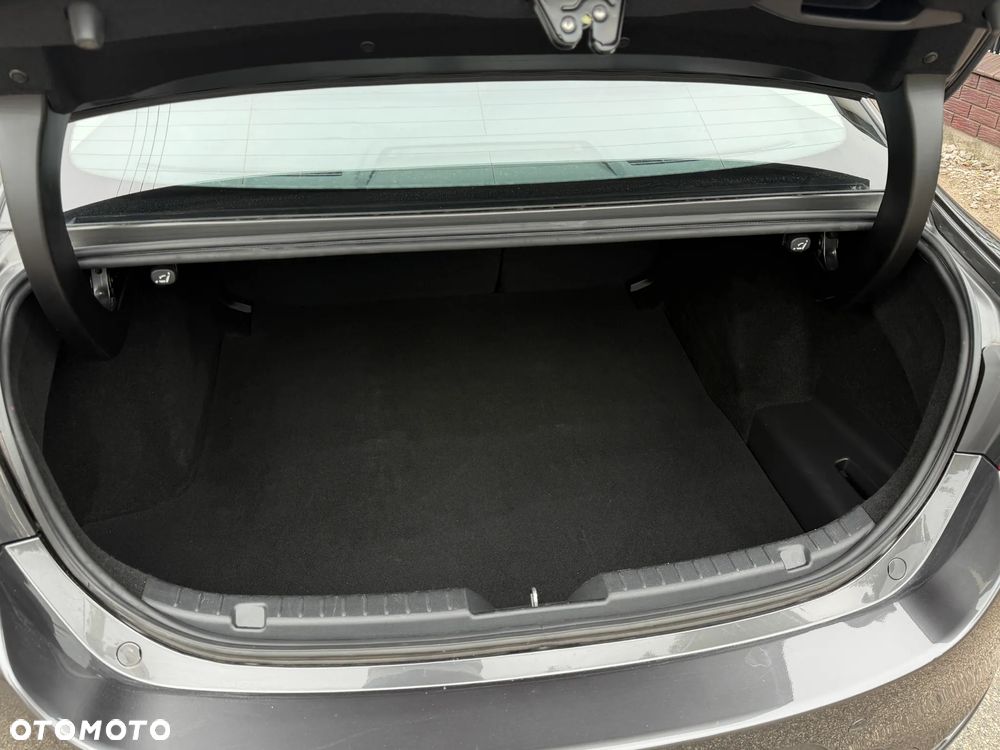 Mazda 3 2.0 mHEV Exclusive Line - 36