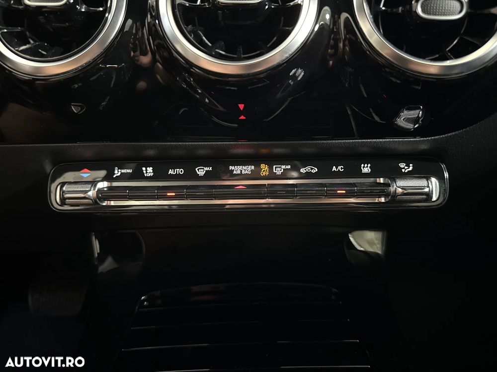Mercedes-Benz A 250 e Sedan 8G-DCT AMG Line - 19