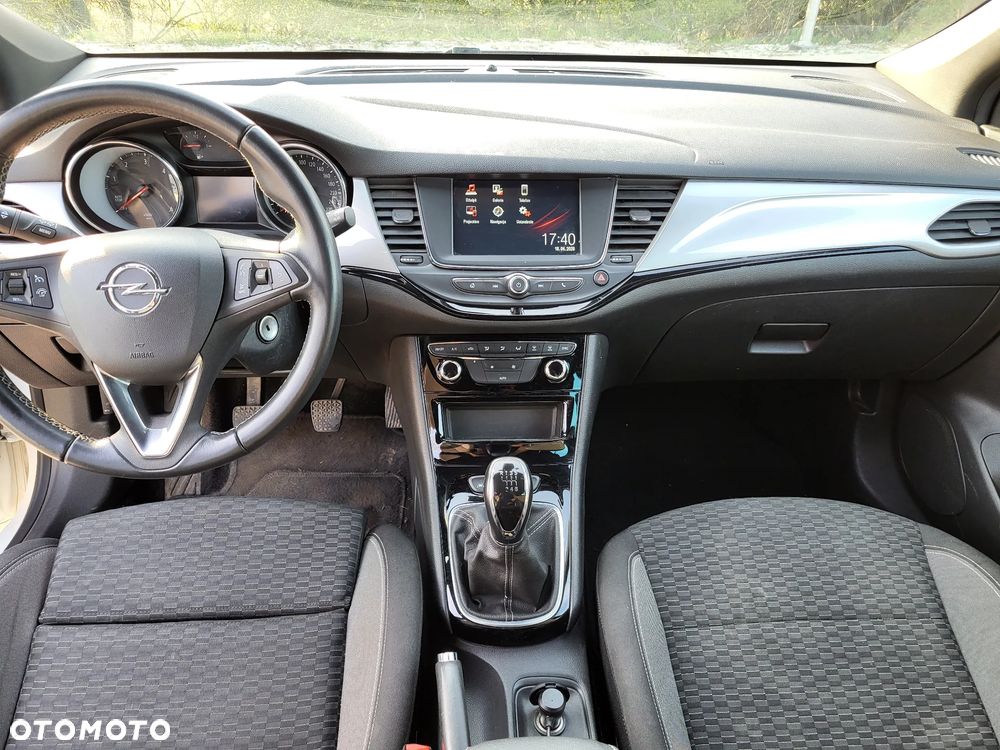 Opel Astra 1.5 D Start/Stop - 11