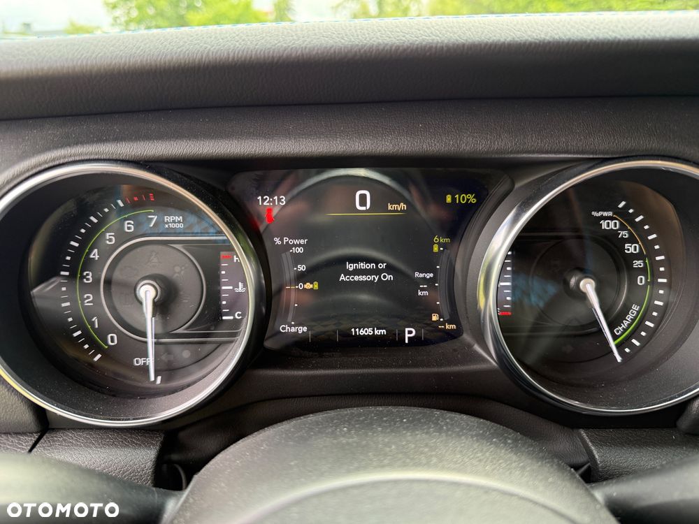 Jeep Wrangler - 8