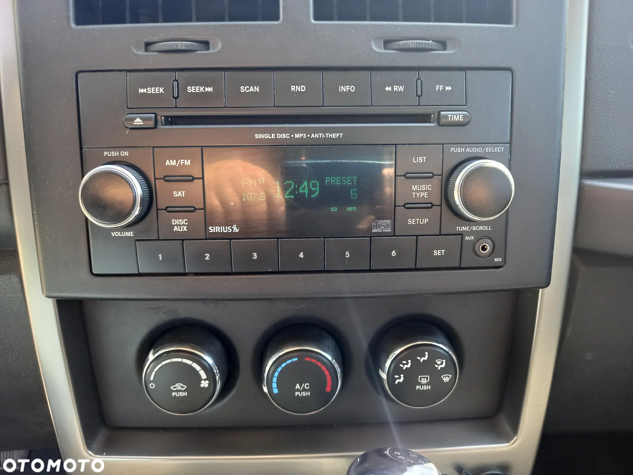 Jeep Liberty - 19
