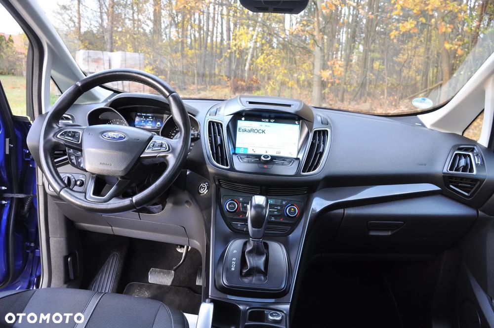 Ford Grand C-MAX - 35