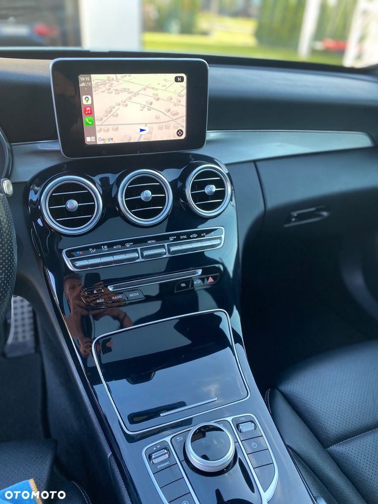 Mercedes-Benz Klasa C 300 T 9G-TRONIC AMG Line - 13