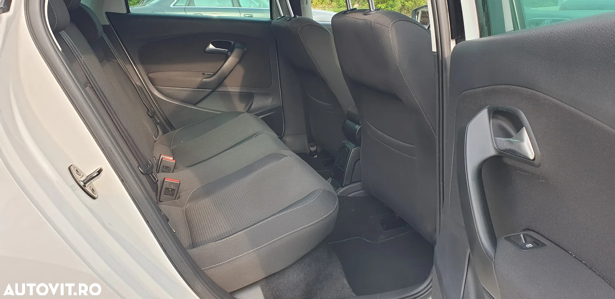 Volkswagen Polo 1.4 Highline - 8