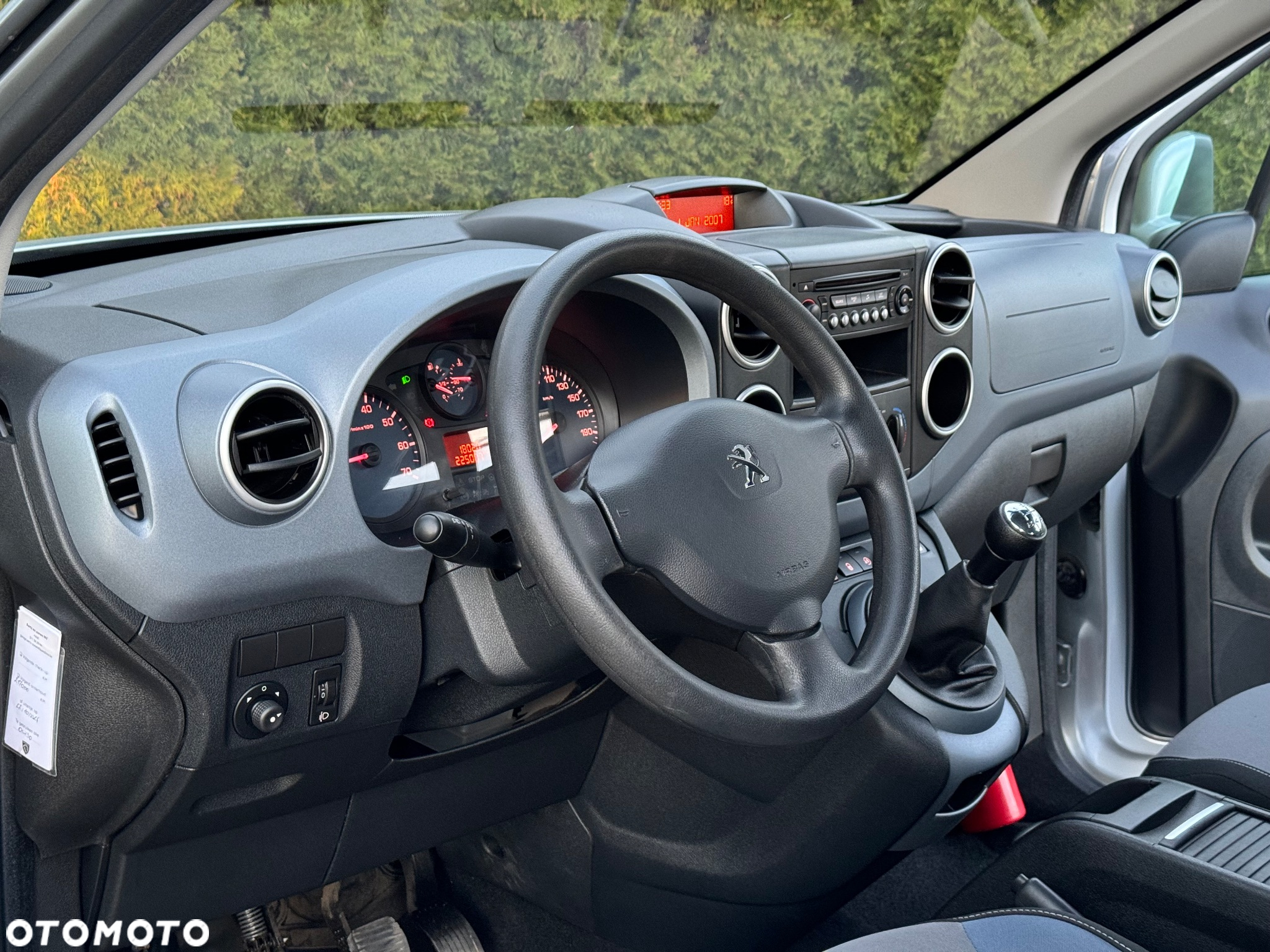Peugeot Partner Tepee 98 VTi Style - 11
