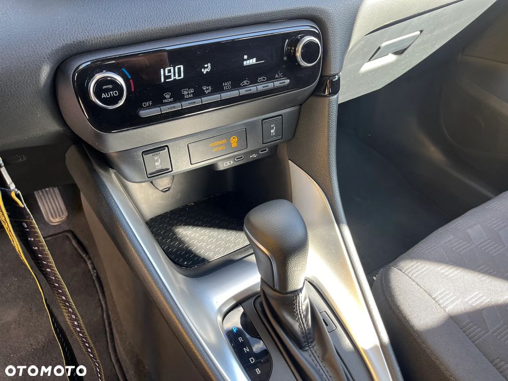 Mazda 2 Hybrid 1.5 VVT-i 116 CVT CENTRE-LINE - 14