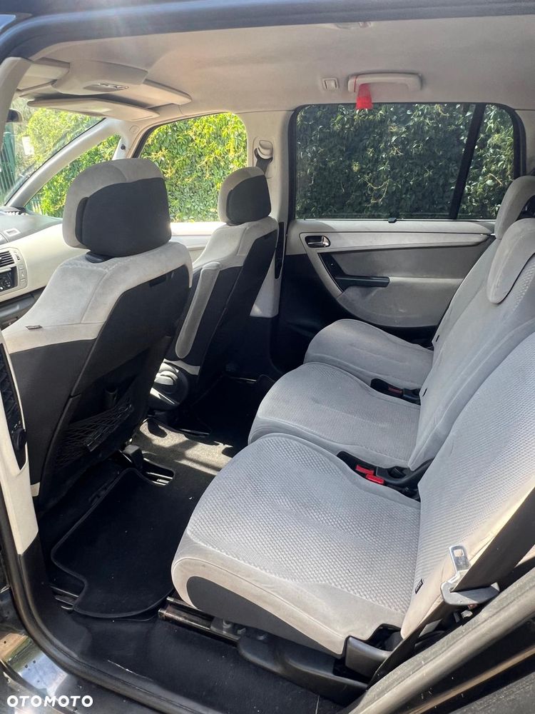 Citroën C4 Picasso - 12