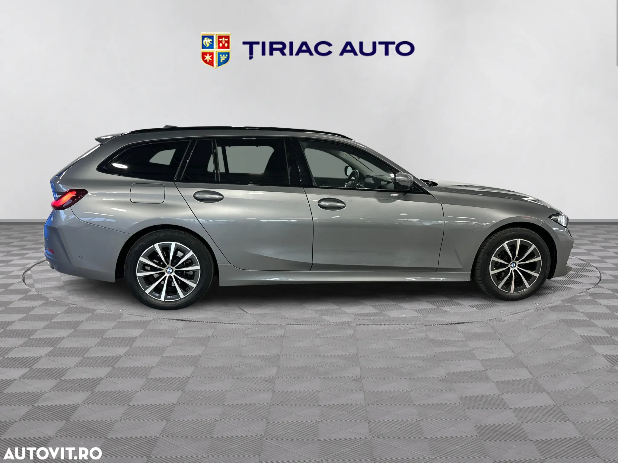BMW Seria 3 318i Touring Aut. - 6