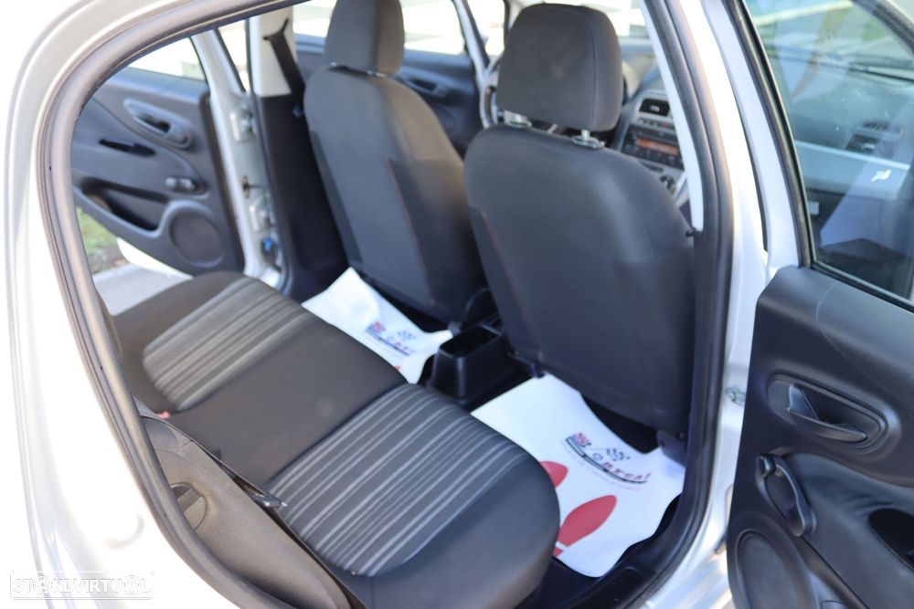 Fiat Grande Punto 1.3 M-Jet Free J15 - 30