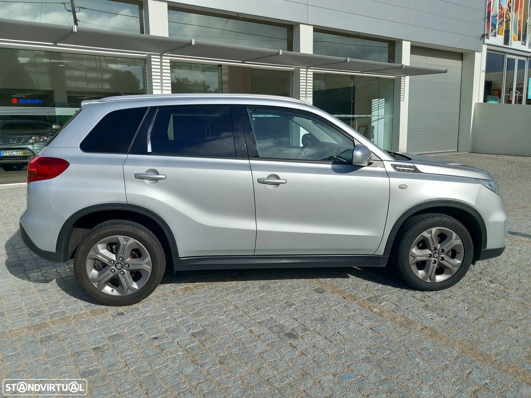Suzuki Vitara 1.6 DDiS GLE - 8