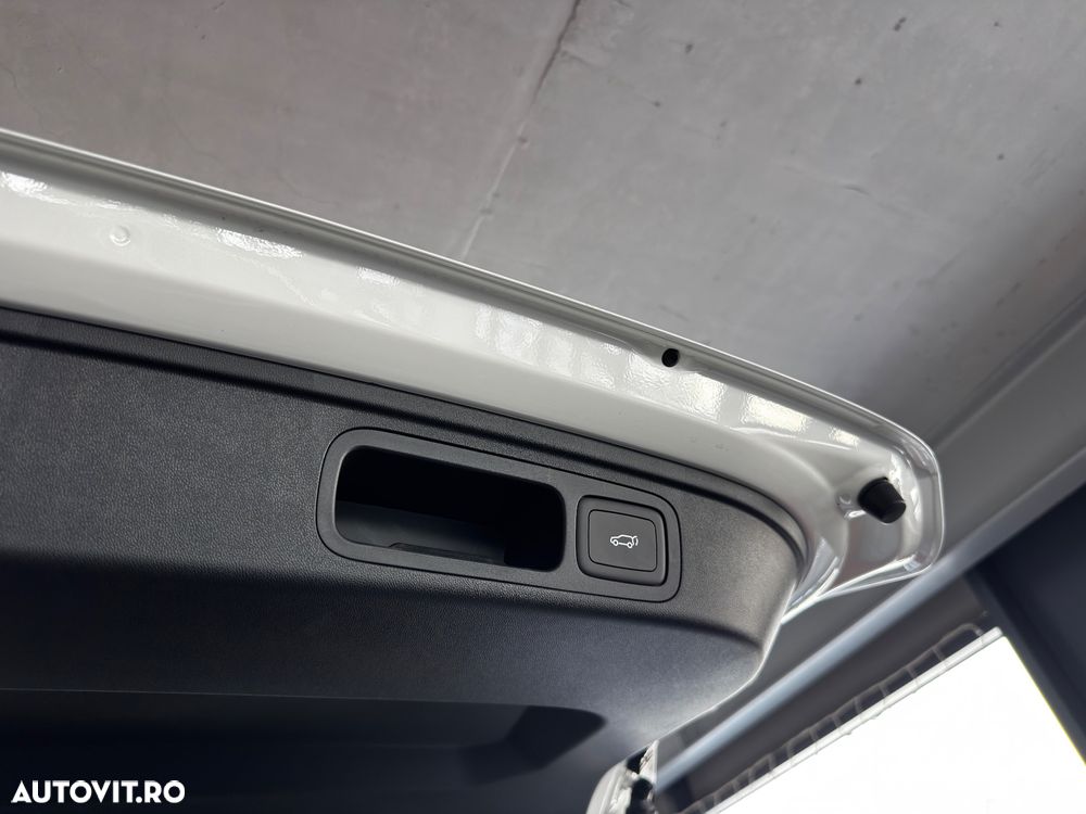 MG HS 1.5 T-GDi HEV Exclusive - 24