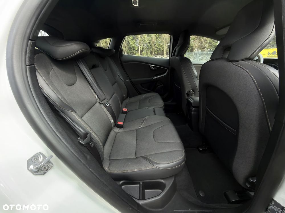 Volvo V40 Cross Country D3 Summum - 13