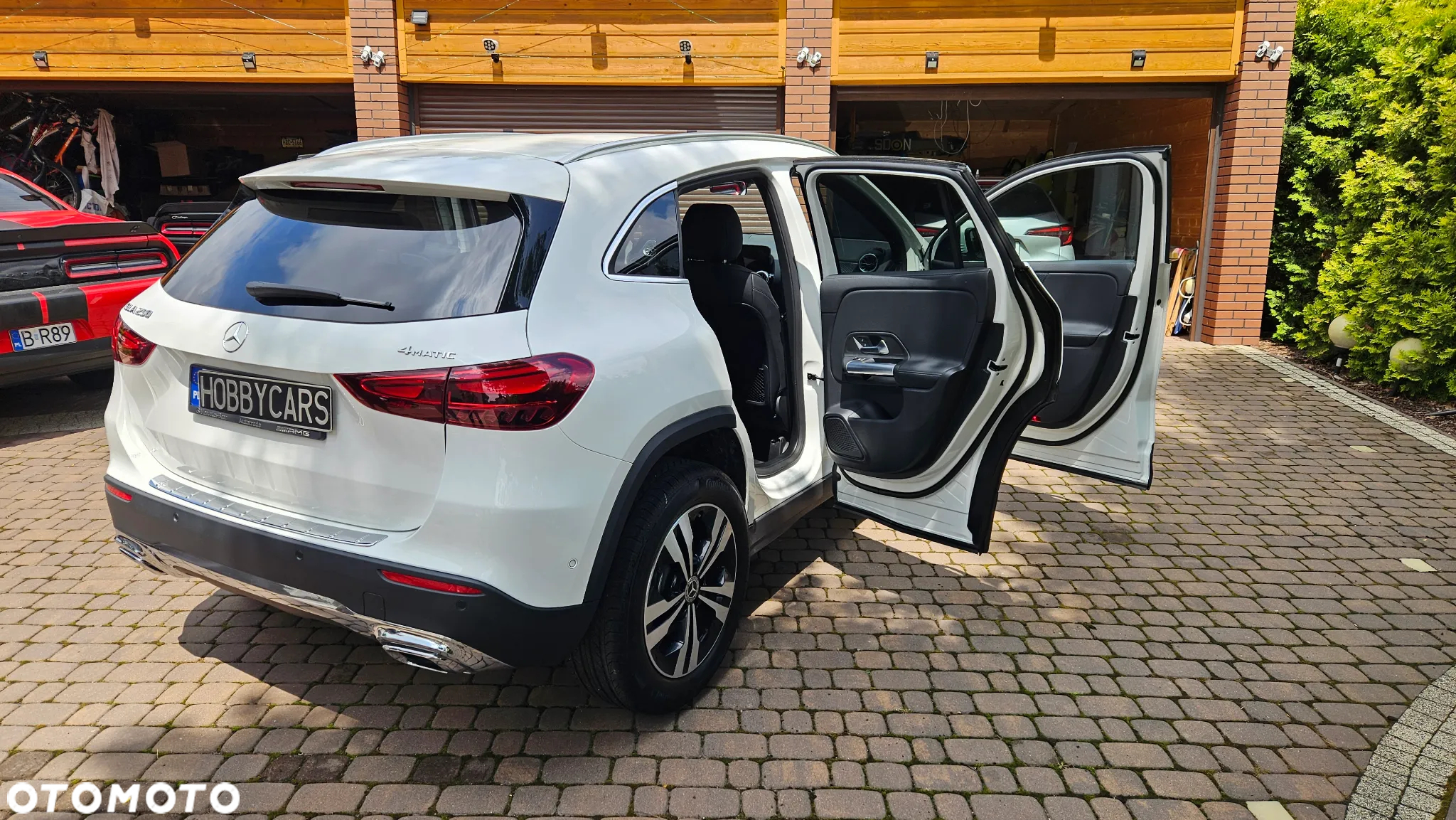 Mercedes-Benz GLA 250 4-Matic AMG Line - 18