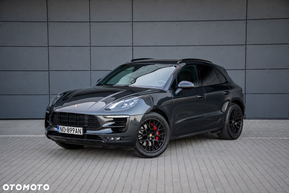 Porsche Macan - 1