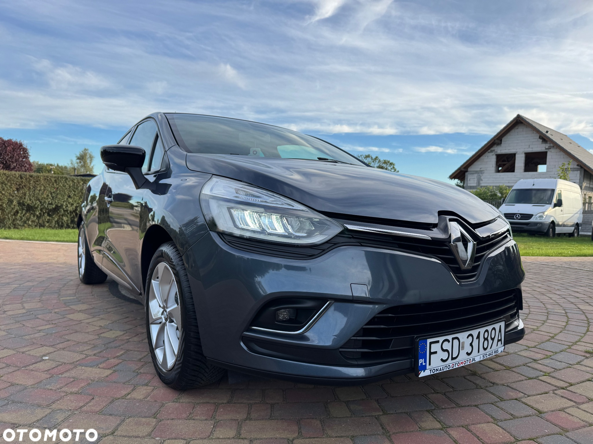 Renault Clio - 18