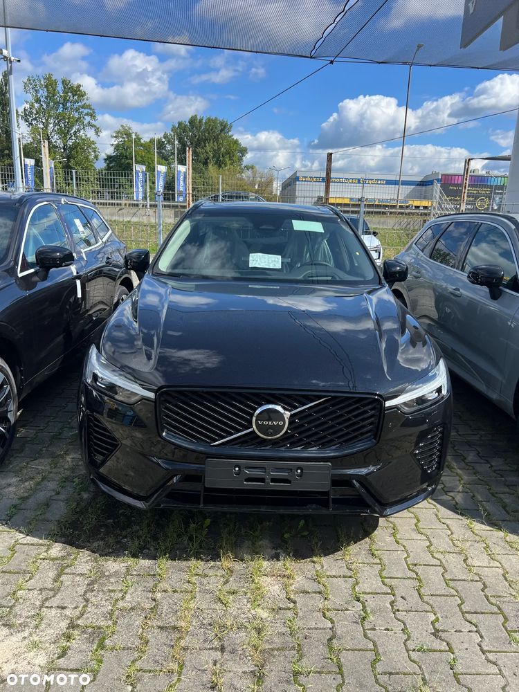 Volvo XC 60 B5 B AWD Ultra Dark - 4