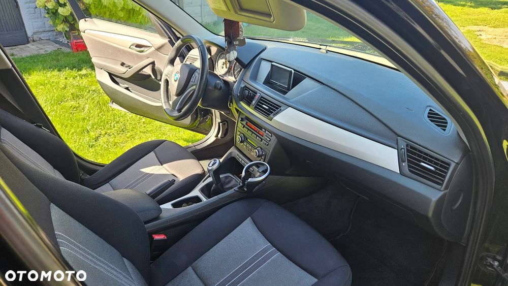 BMW X1 sDrive18i - 15