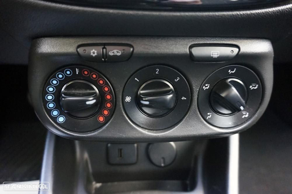 Opel Corsa 1.3 CDTi Enjoy - 17