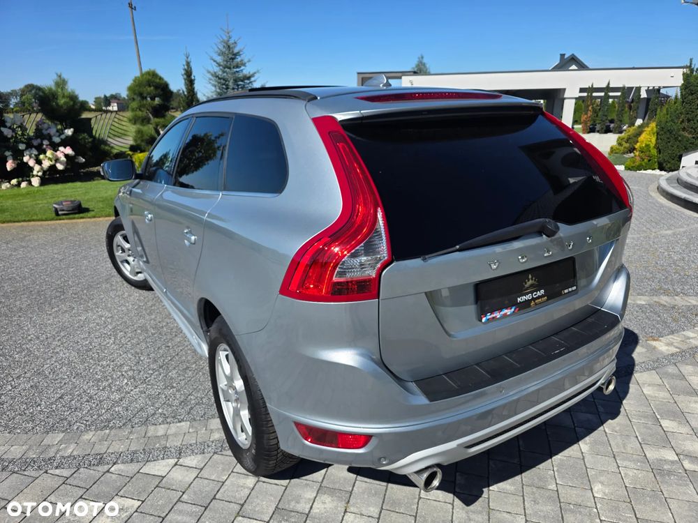 Volvo XC 60 D5 AWD Geartronic Summum - 3