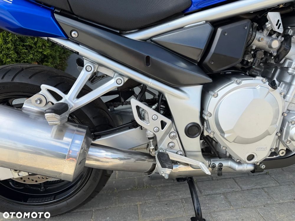 Suzuki Bandit - 21