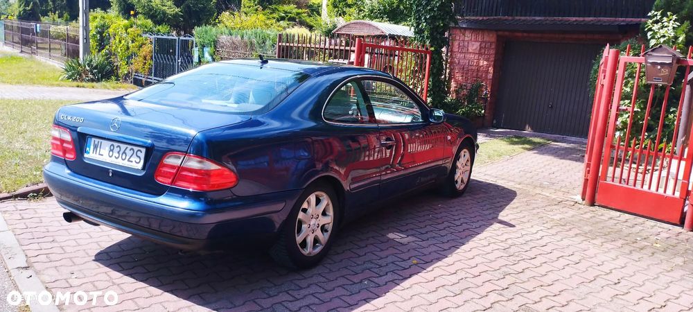 Mercedes-Benz CLK - 11