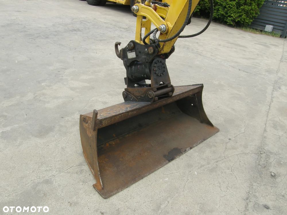 Komatsu PC26MR-3 2018rok szybkozłącze uchylne hydrauliczne sprowadzona - 16