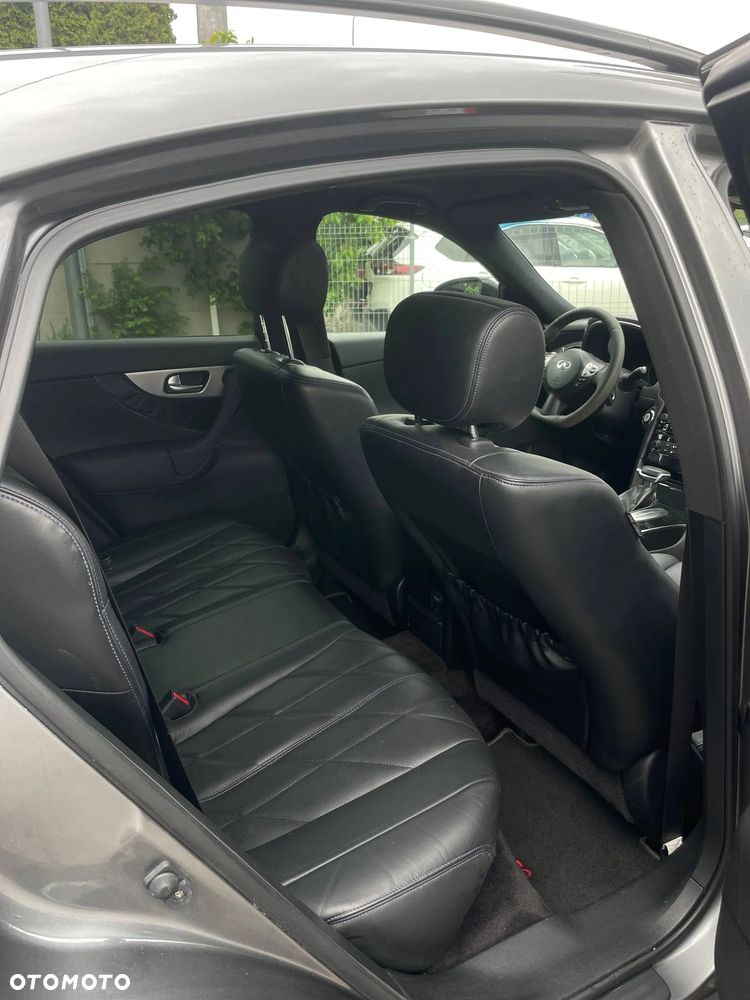Infiniti Q70 3.7 S Premium - 16