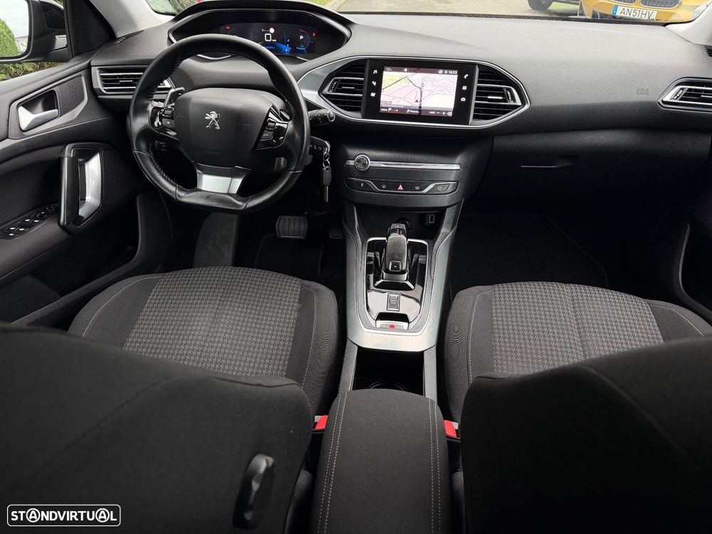 Peugeot 308 SW BlueHDi 130 EAT8 Style - 14
