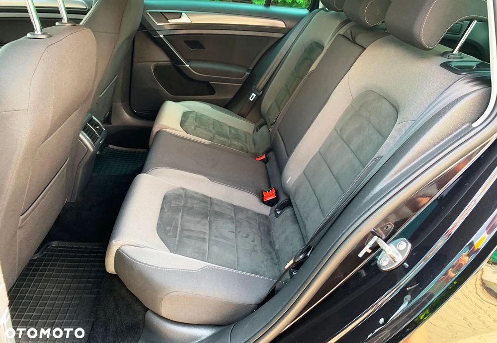 Volkswagen Golf VIII 2.0 TDI R-Line DSG - 13