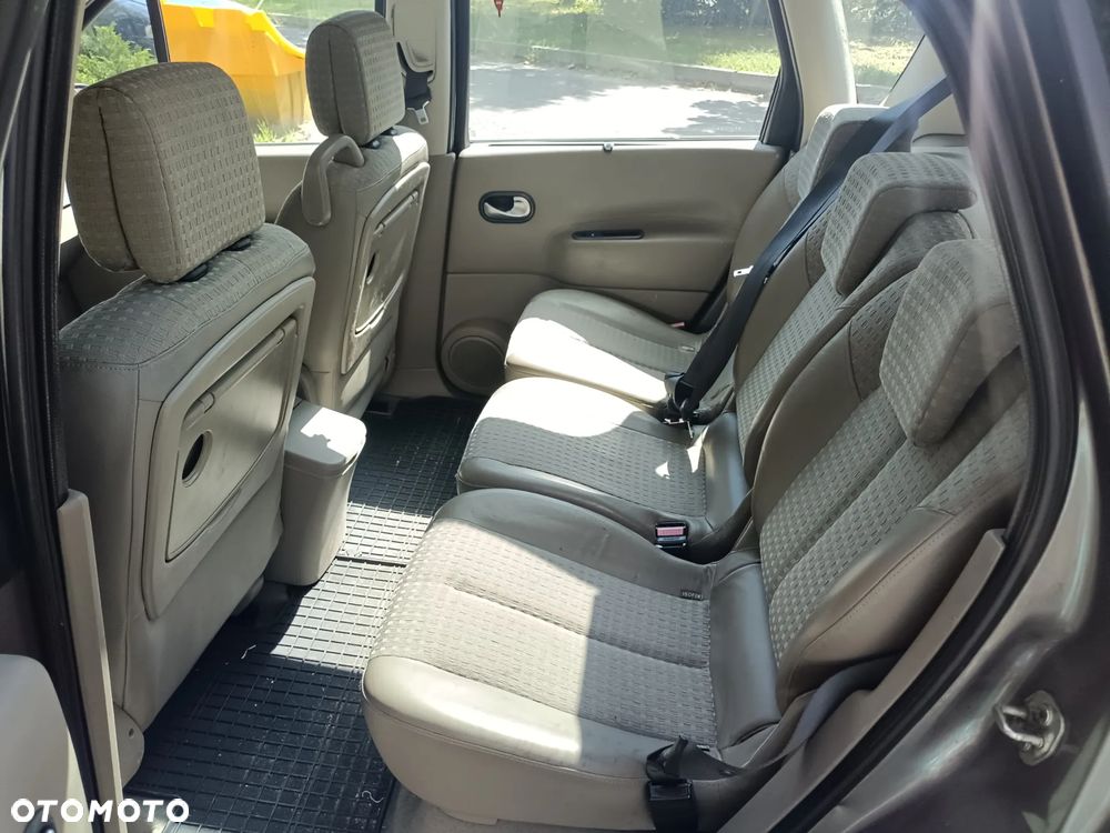 Renault Scenic - 17