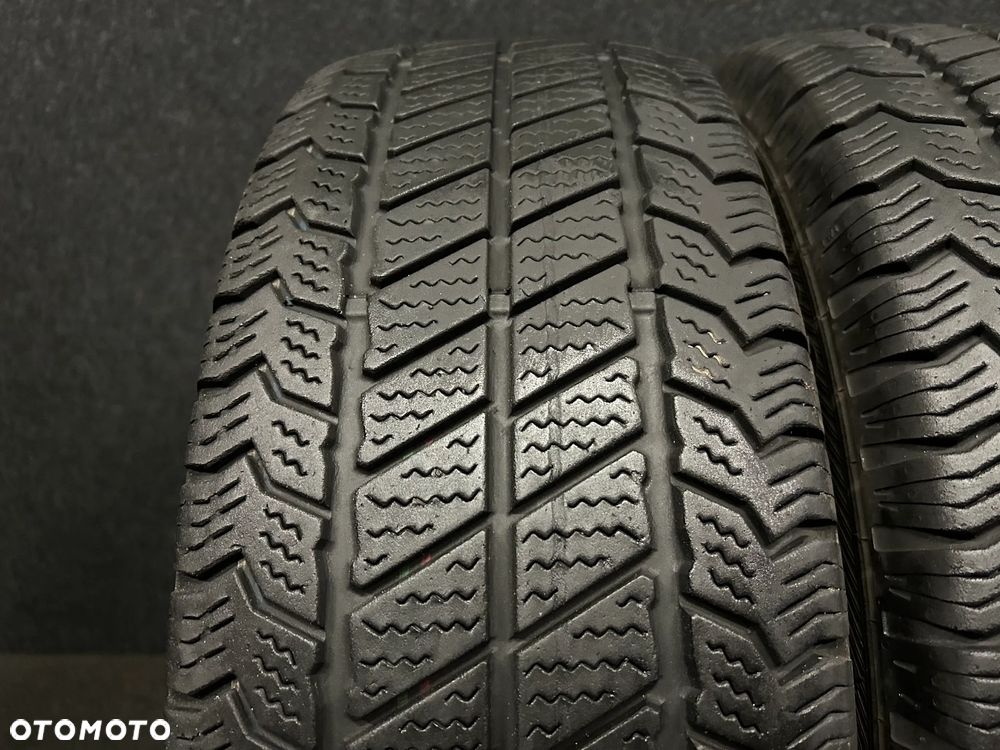 Opony zimowe Barum Snovanis 2 215/65/16C 109/107R 2szt. - 2