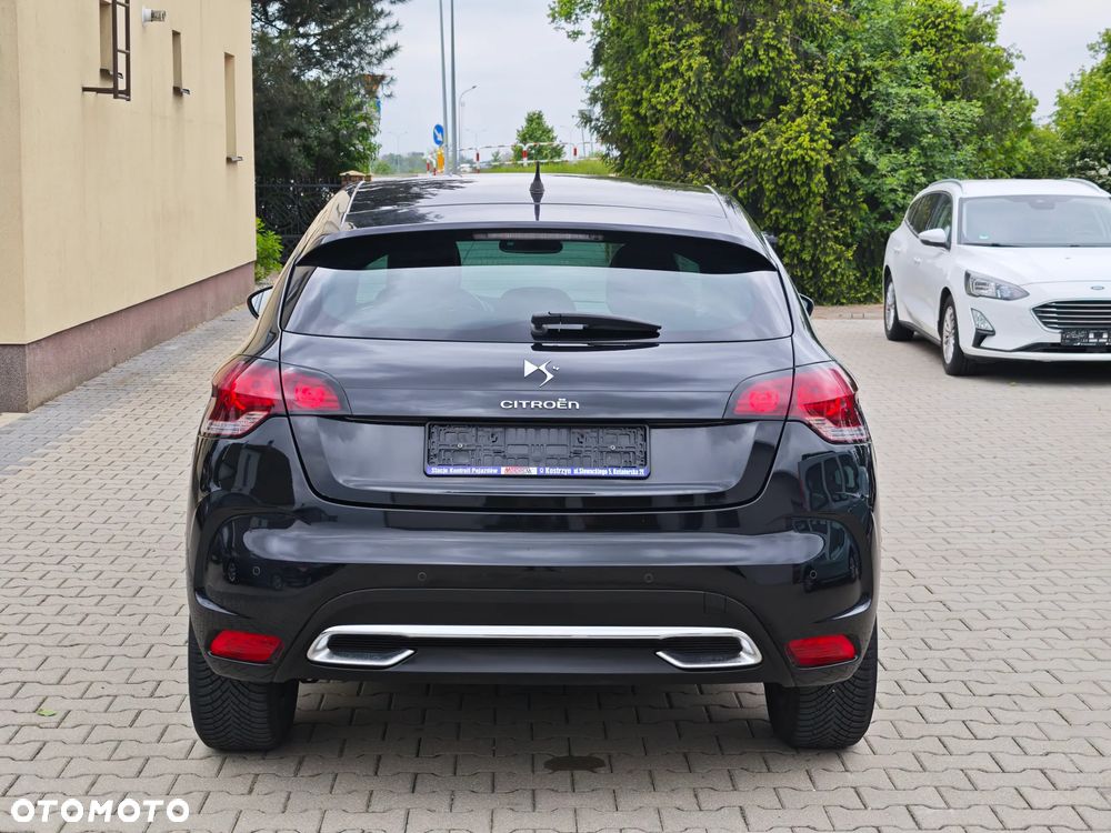 Citroën DS4 e-HDi 110 SoChic - 5