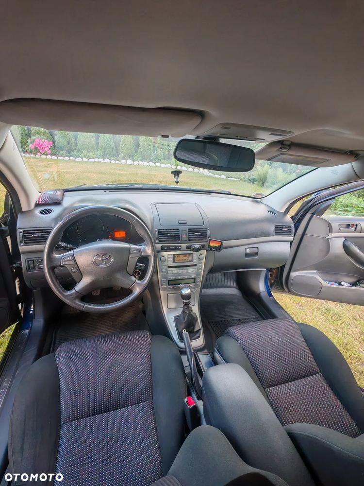 Toyota Avensis 2.0 D-4D Sol - 7