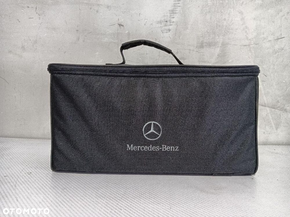 ŁADOWARKA SAMOCHODOWA MERCEDES EQB A0005830705 - 1