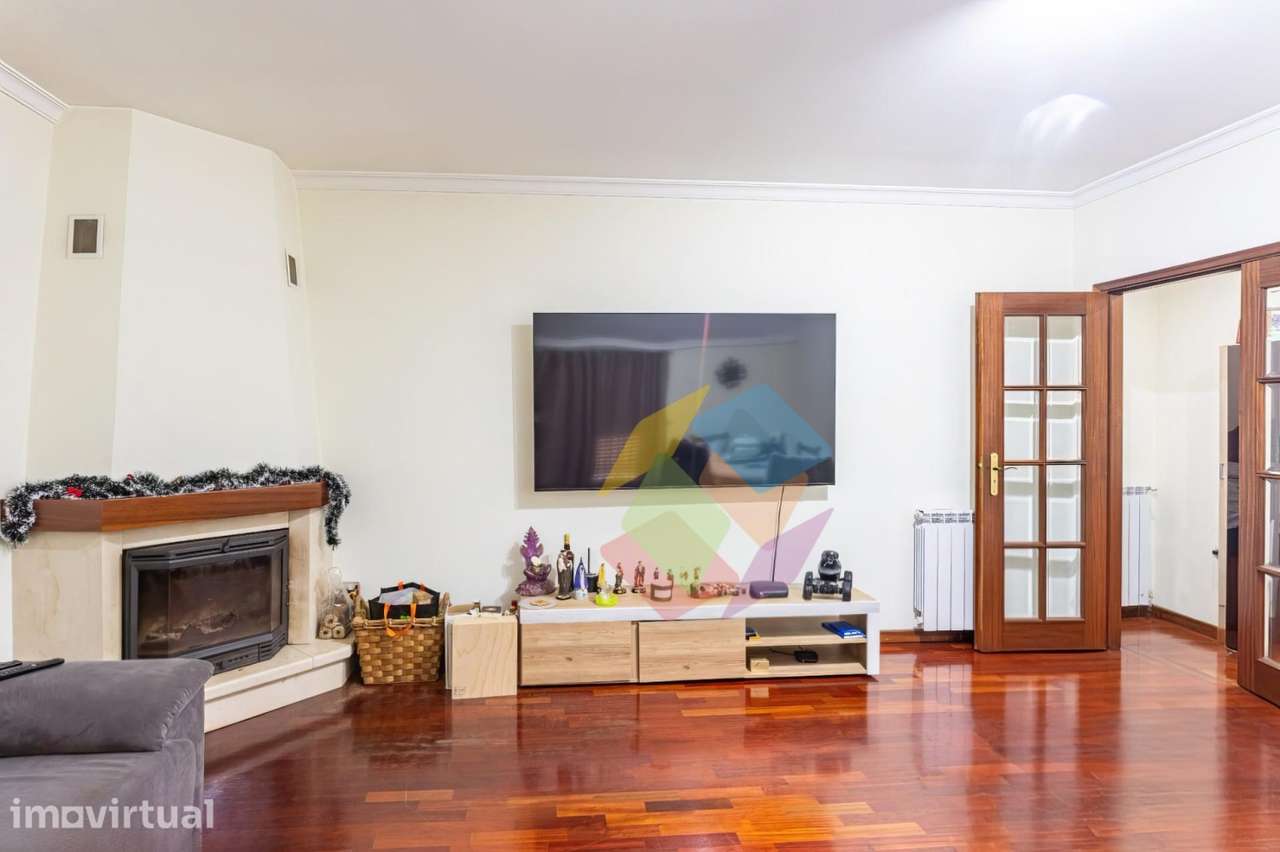Excelente T2 no Último Andar com Terraços e Garagem em São João de - Grande imagem: 4/19