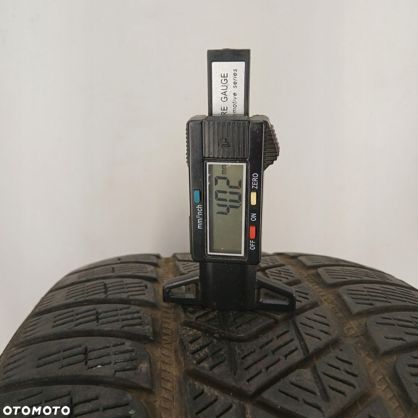 235/60R18 103H Pirelli Scorpion Winter 77285 - 3