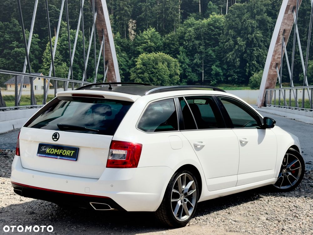 Skoda Octavia 2.0 TDI DSG RS - 12