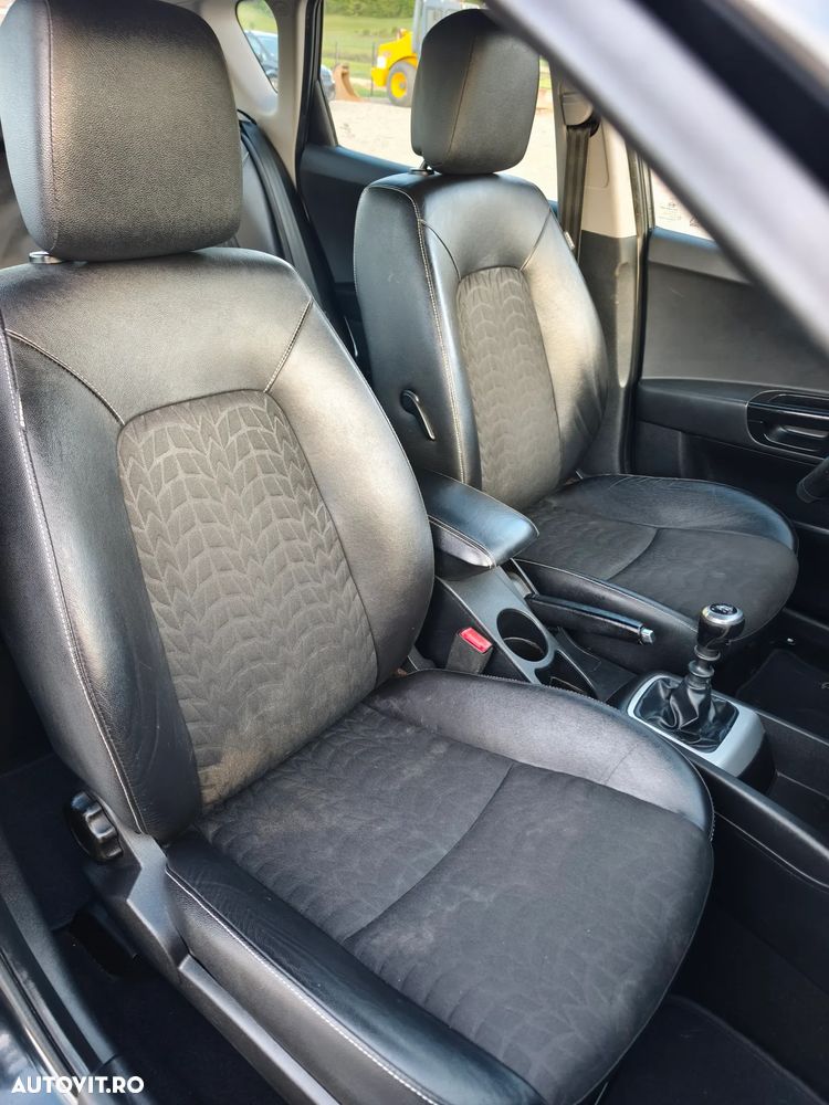 Kia Ceed - 17