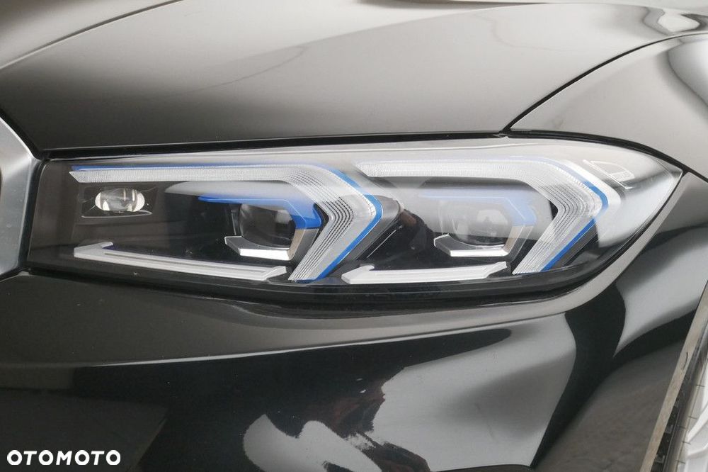 BMW Seria 3 - 13