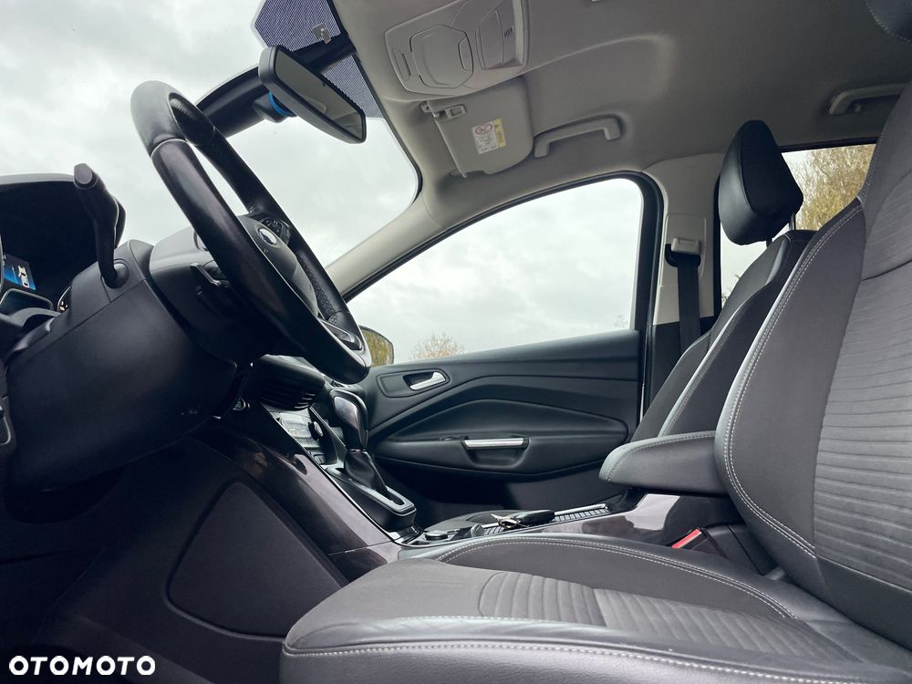 Ford Kuga - 10