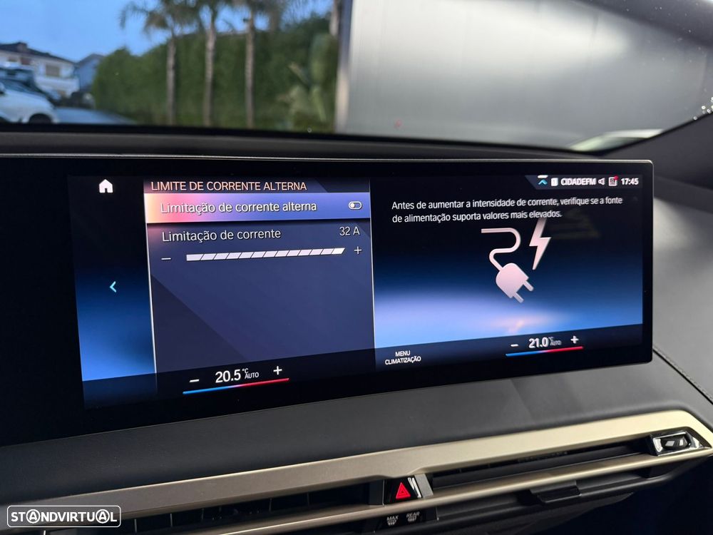 BMW iX xDrive 40 Pack Desportivo - 55