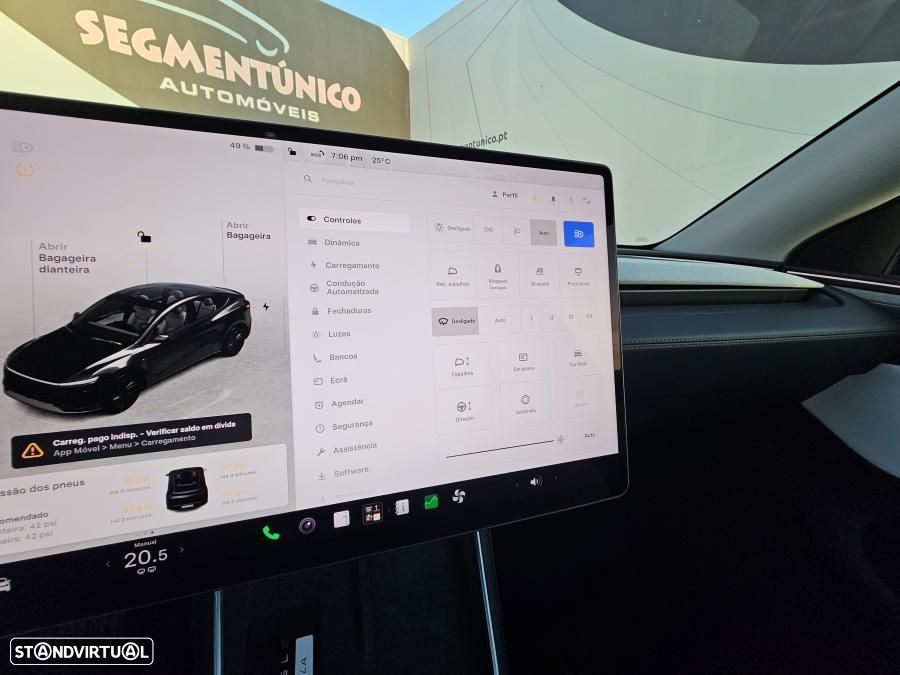 Tesla Model Y Long Range Dual Motor AWD - 49