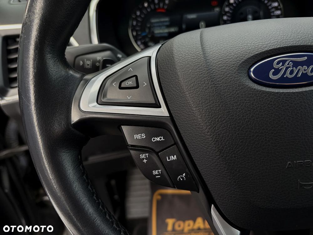 Ford S-Max 2.0 EcoBlue Titanium - 24