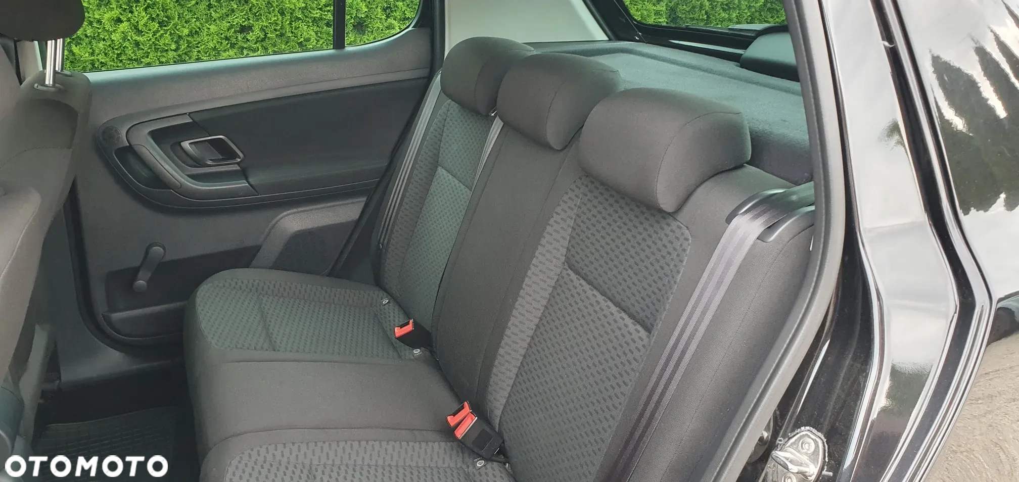 Skoda Fabia 1.2 TSI Ambiente - 33