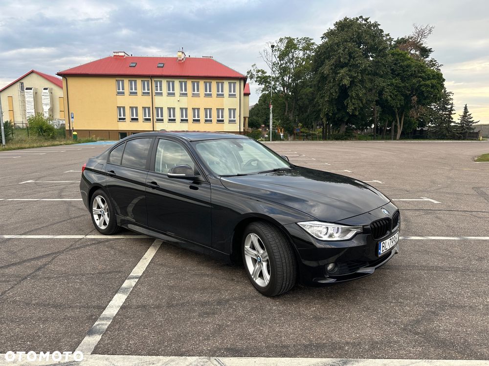 BMW Seria 3 328i xDrive - 4