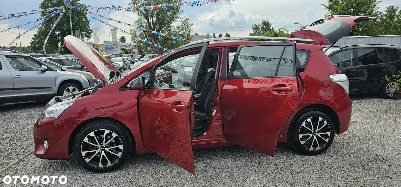 Toyota Verso - 25