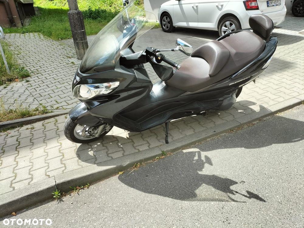 Suzuki Burgman - 1