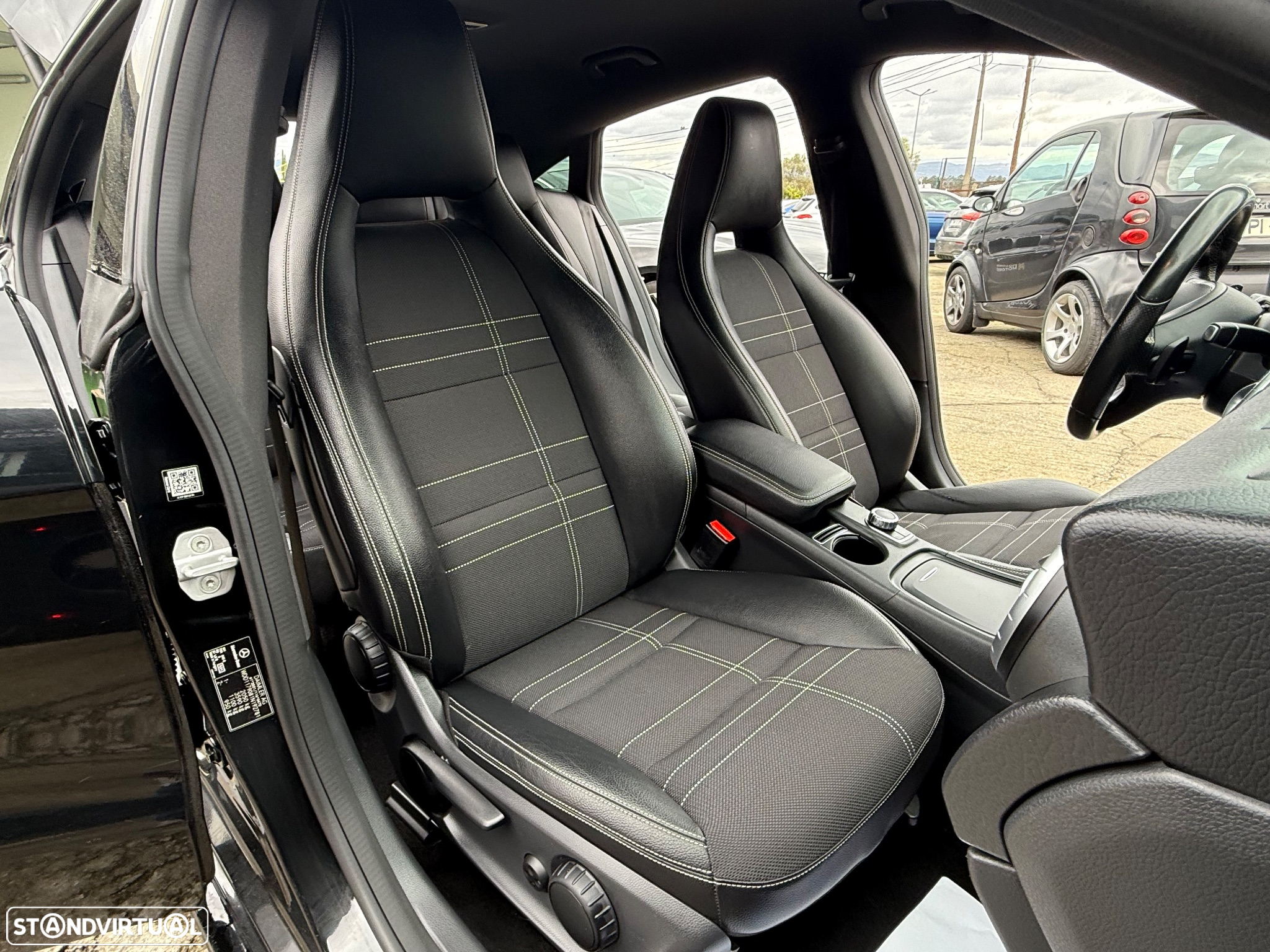 Mercedes-Benz CLA 200 d Shooting Brake AMG Line Aut. - 31